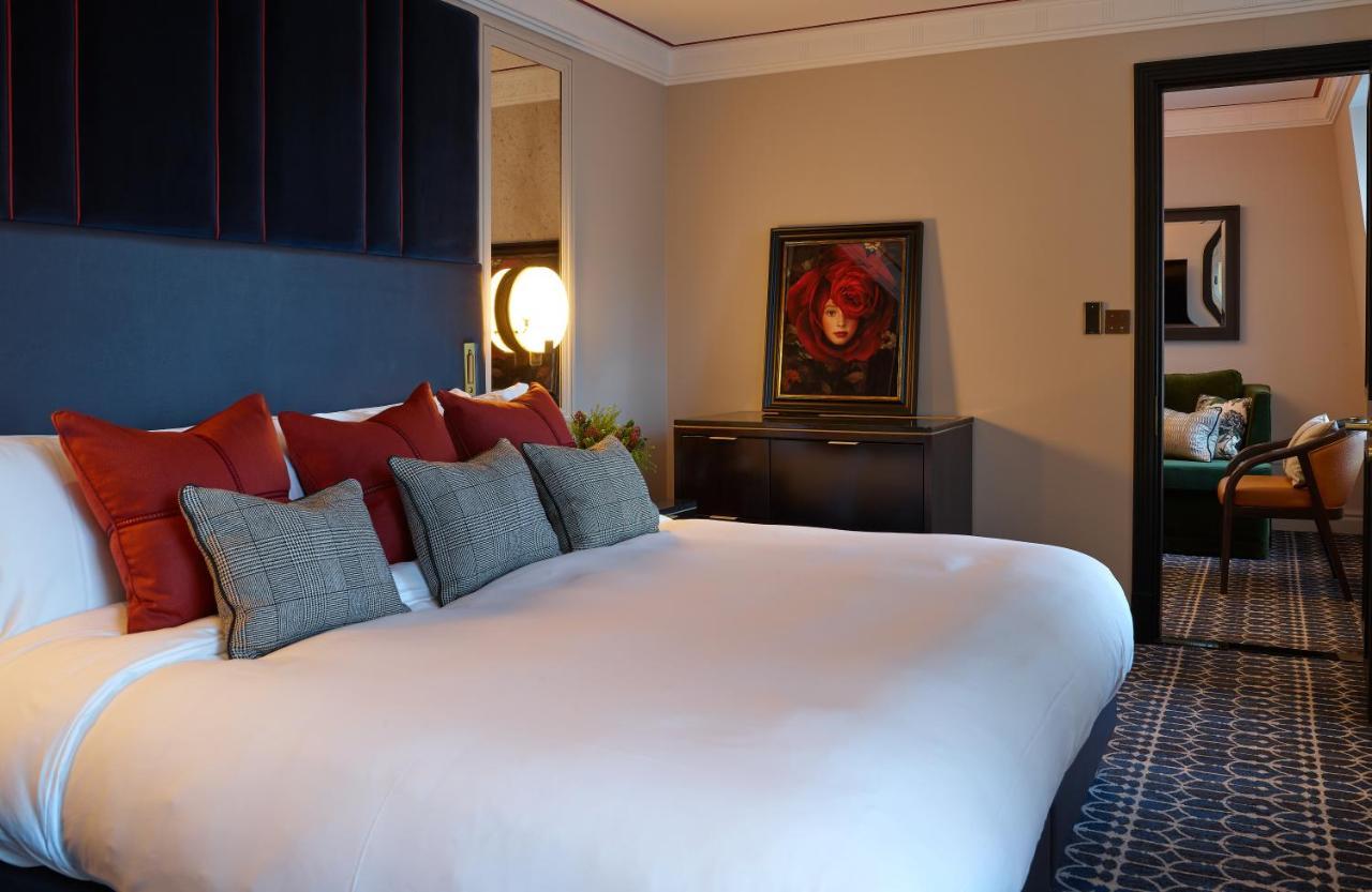 The Mayfair Townhouse - An Iconic Luxury Hotel Лондон Екстериор снимка A bedroom at the hotel