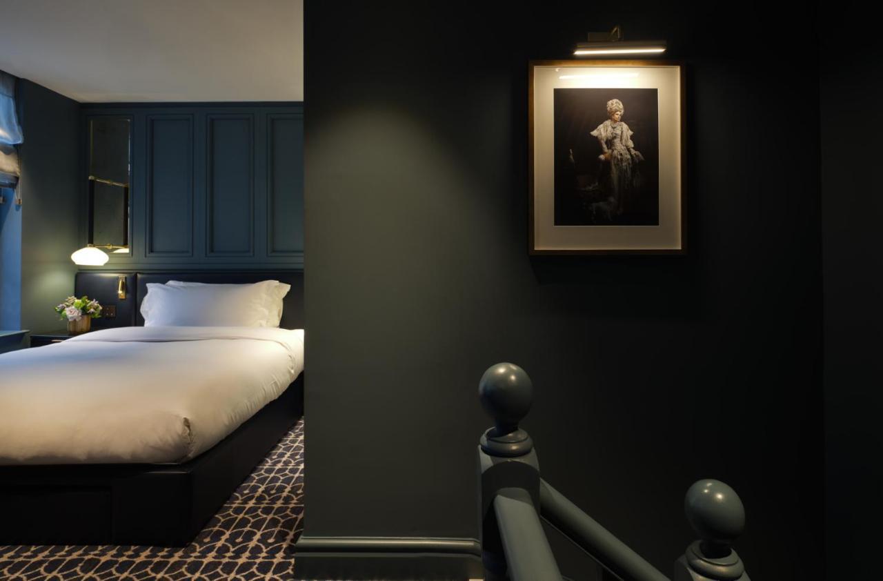 The Mayfair Townhouse - An Iconic Luxury Hotel Лондон Екстериор снимка A room at the hotel