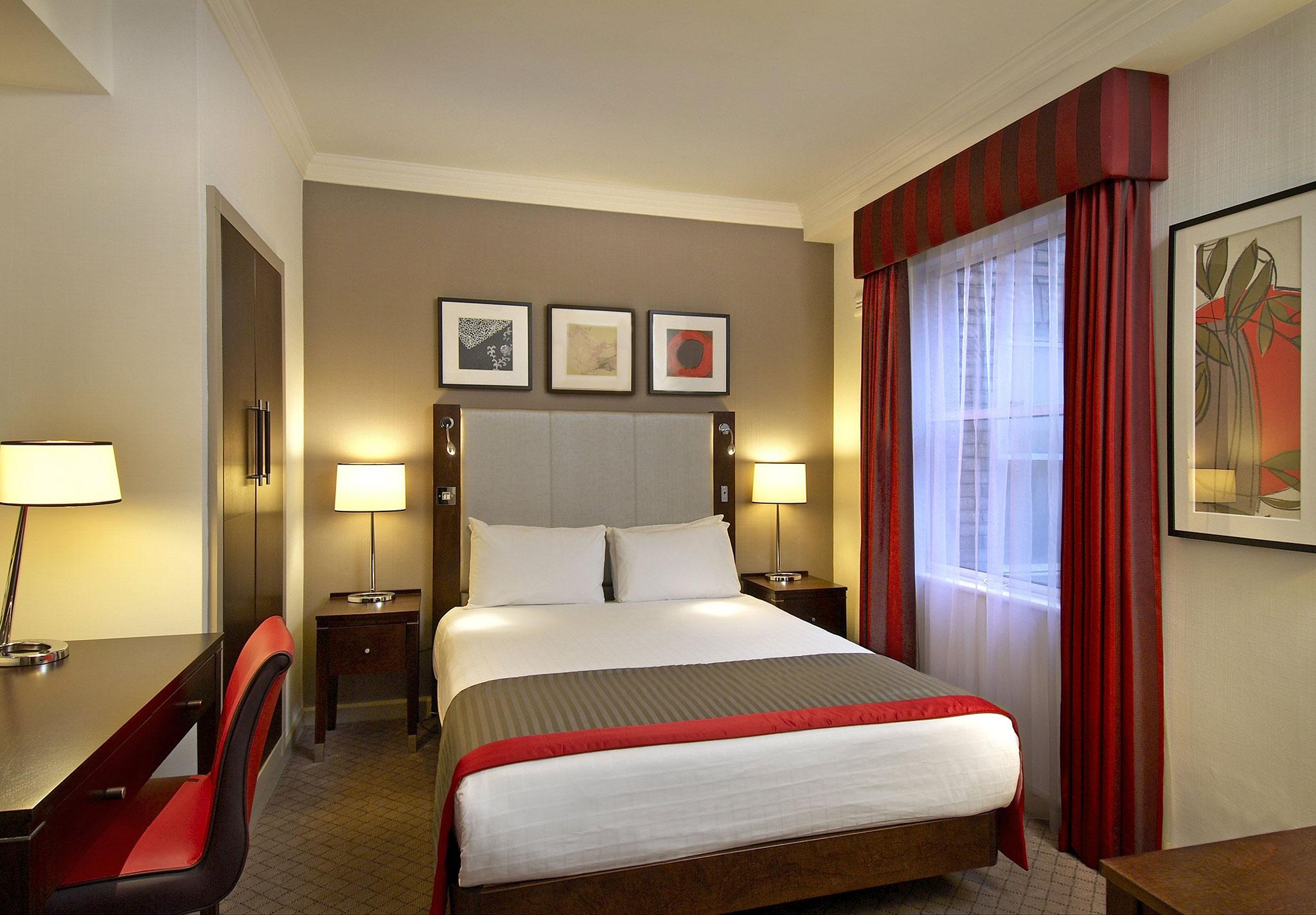 The Mayfair Townhouse - An Iconic Luxury Hotel Лондон Екстериор снимка A typical studio apartment
